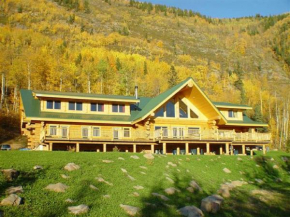 Williston Lake Resort